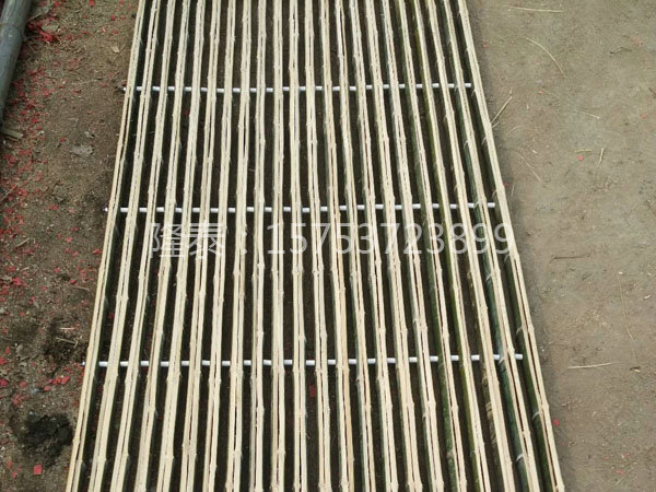 竹羊床（漏糞板）